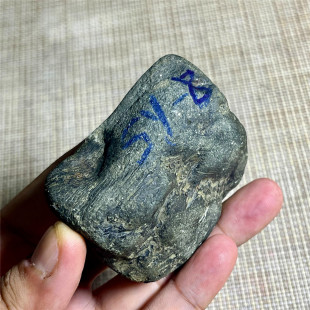 天然老坑翡翠玉石莫湾基敞口老皮壳皮壳紧凑翻沙细腻种水化开牌子