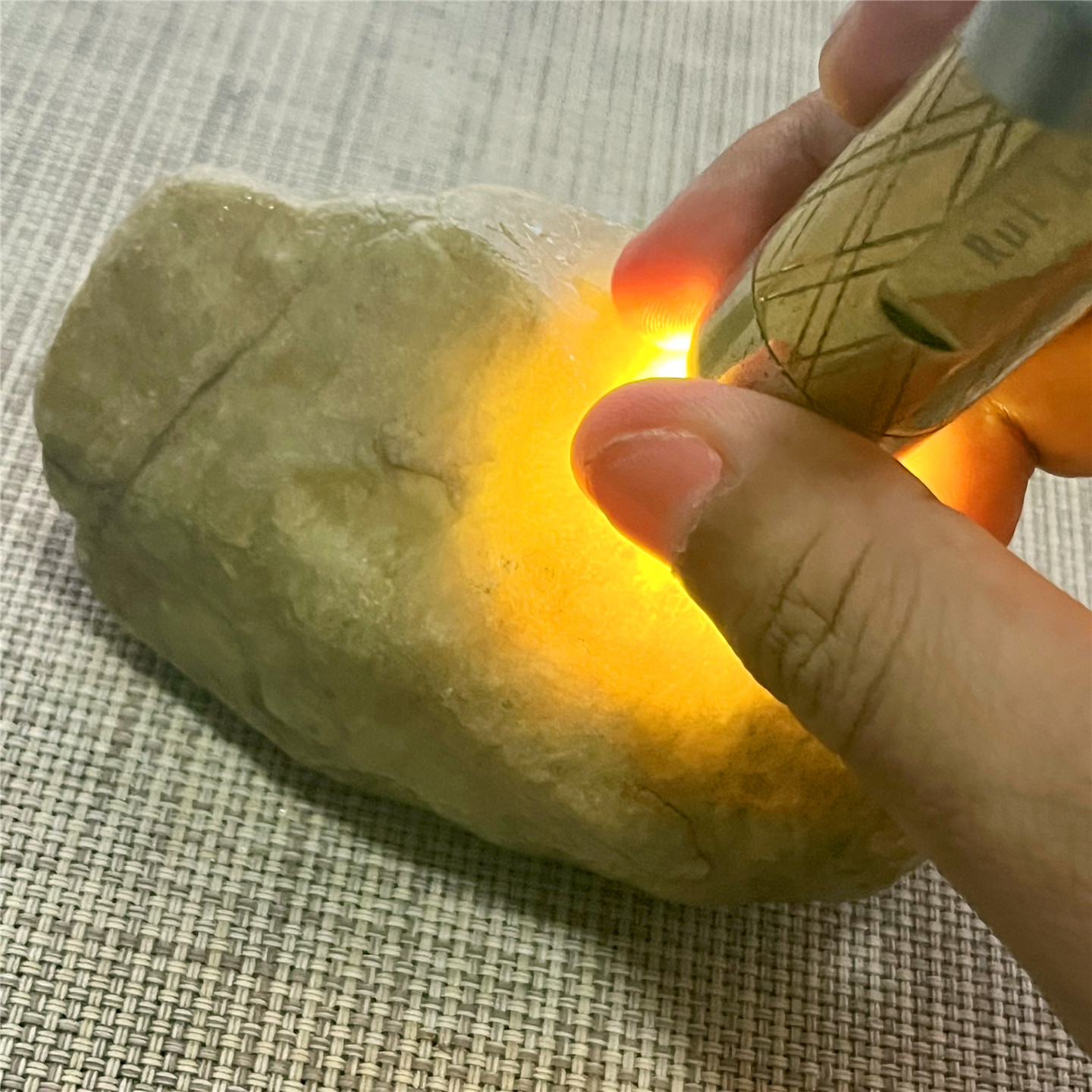 天然老坑翡翠玉石木那化冰牌子料