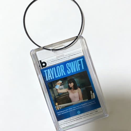 梦龙乐队演唱会物料挂卡包挂礼物