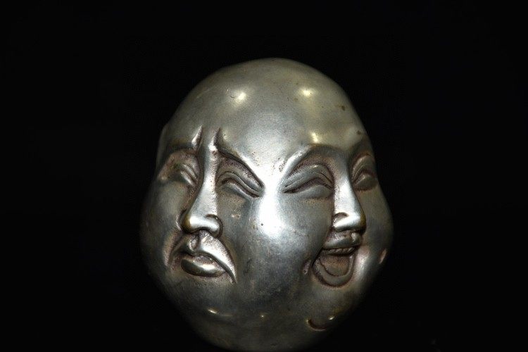 古玩杂项复古包浆白铜四面佛头人生四态喜怒哀乐佛头手把件小摆件