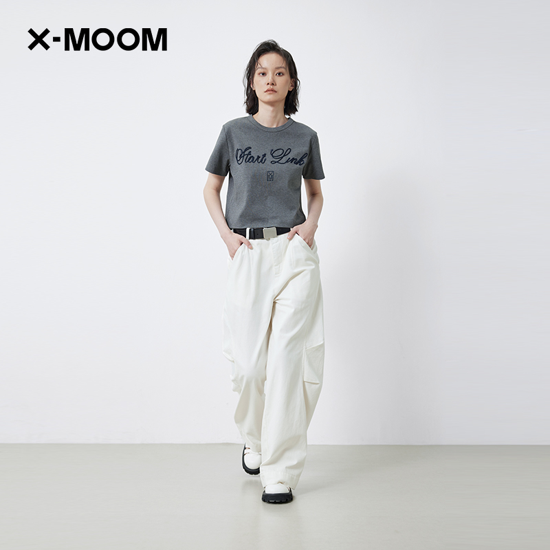 盘带绣花小箱型短袖T恤