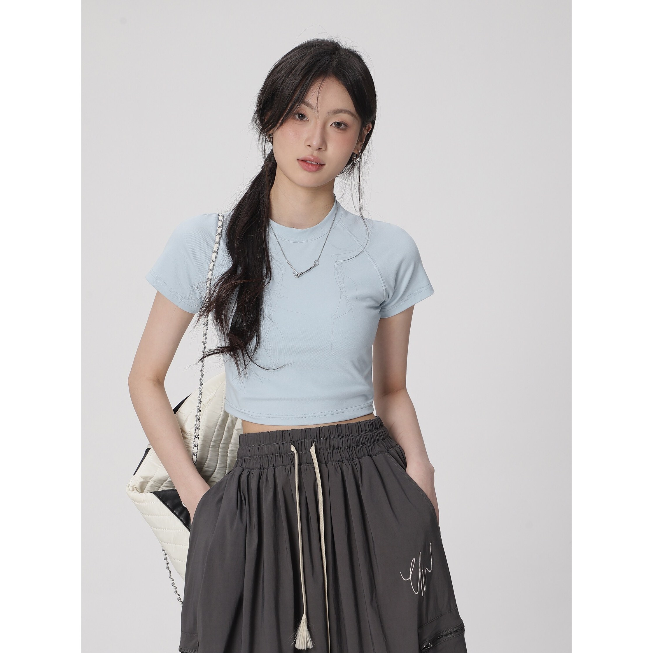 Creamsu叙白 自制春夏季新款内搭上衣打底T恤纯色正肩圆领短袖女图片