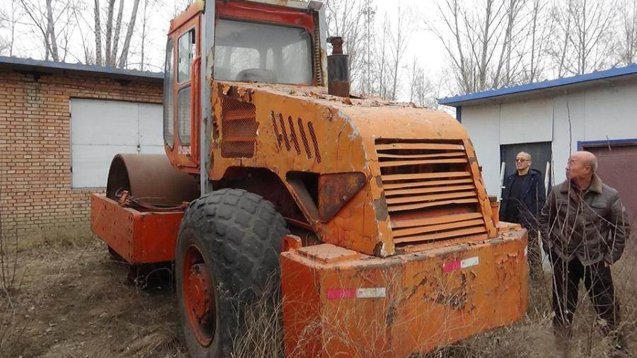 1月22日忻州品牌号为江麓W2005DW振动压路机（车辆自编号：LY-2201-001）一台网络拍卖公告