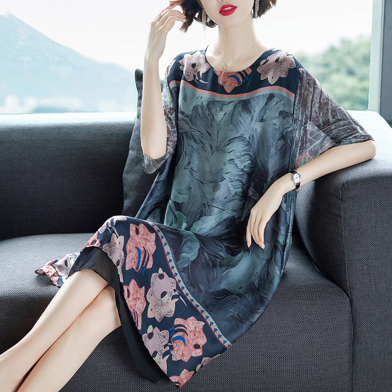 大码贵夫人雪纺连衣裙女夏装胖妈妈洋气高贵遮肚减龄印花裙35-45在类目 女装/女士精品, 大码女装中 - 来自Buy2taobao.com提供专业的淘宝代购服务