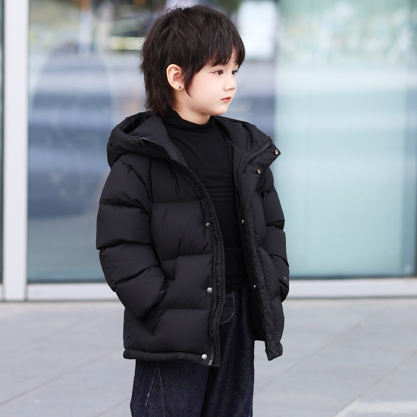 短款加厚四层锁绒三防儿童羽绒服