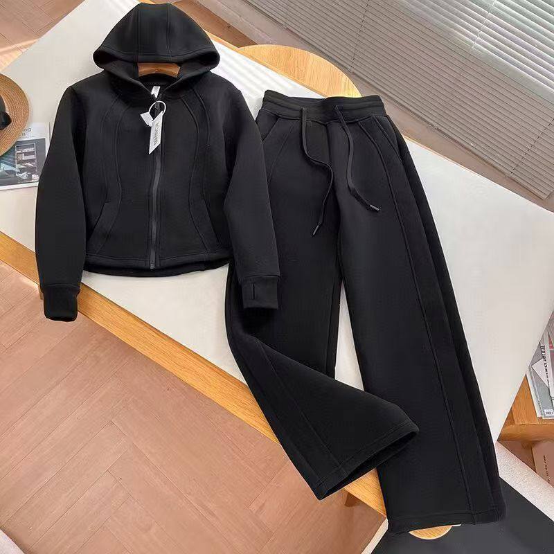 巨暖和！LU家同款加绒加厚防风连帽上衣慕斯绒外套休闲裤套装女,女装/女士精品,休闲运动套装,淘宝优惠券,粉丝福利购,淘宝优惠卷