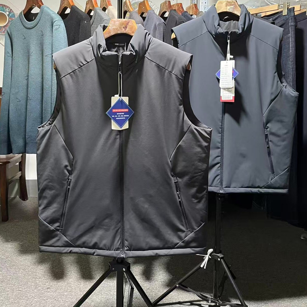 户外运动发热锁温轻量化保暖秋冬