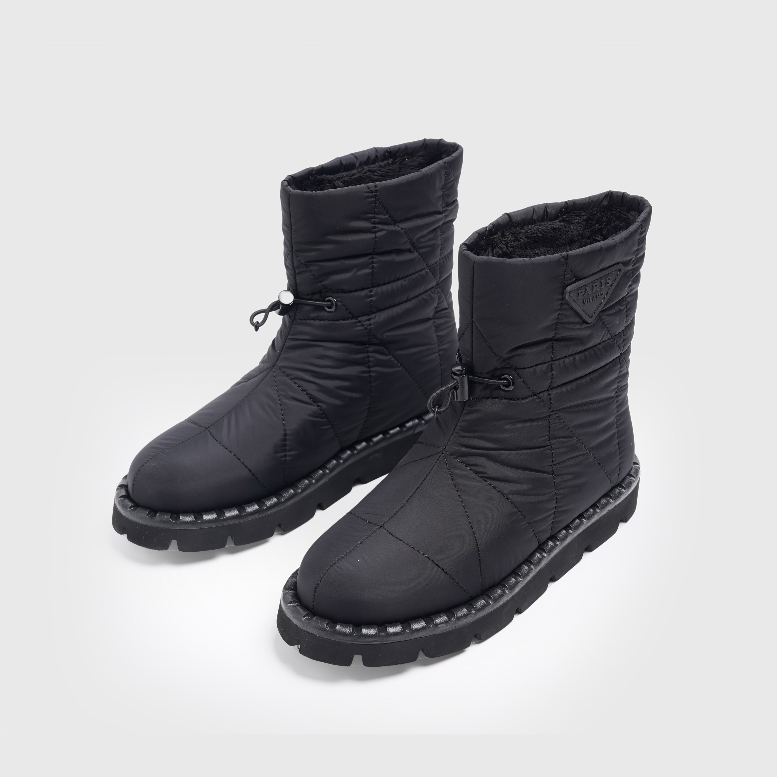 刘壹壹同款羽绒布加绒防水雪地靴女冬季新款防滑厚底时尚短靴