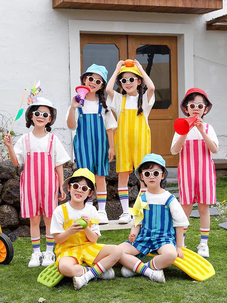 六一儿童合唱演出服幼儿园班服彩条背带裤小学生运动会啦啦队表演