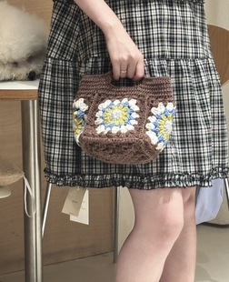 韩国东大门美拉德色系小众祖母格毛线手工钩针手提水桶包包女潮