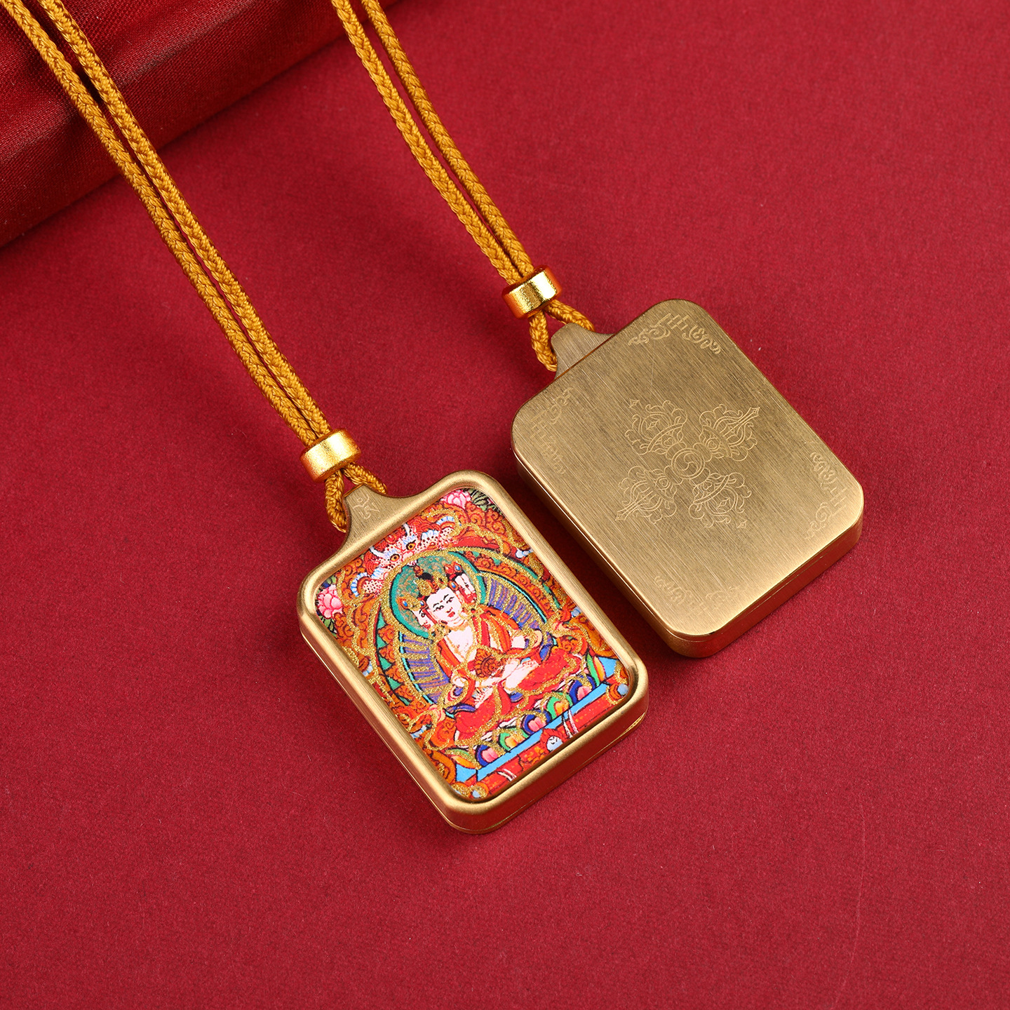 唐卡藏式吊坠半手绘描金八大守护神黄财神吊坠钛钢壳吊坠项链