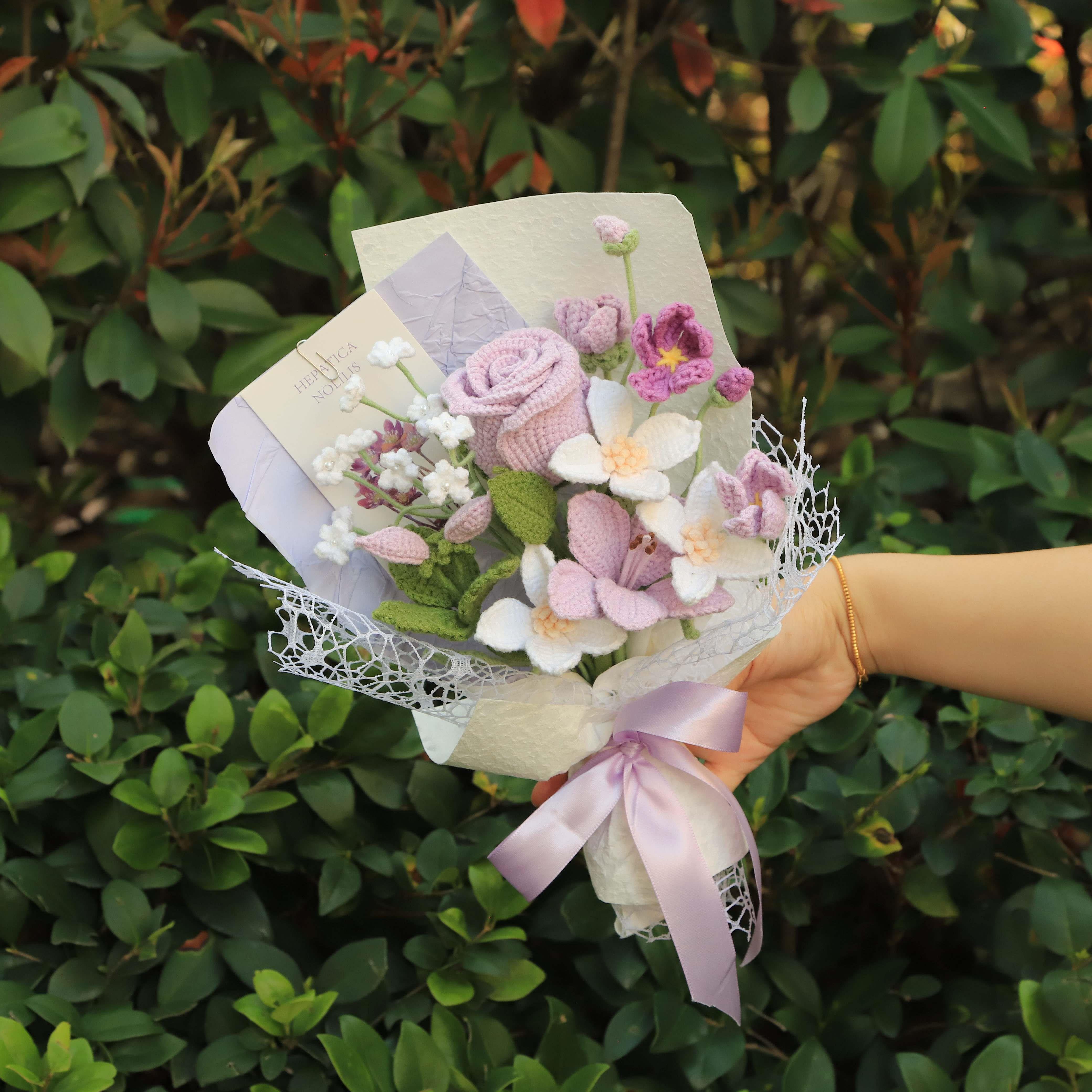 成品针织玩偶花束自制毛线玫瑰仿真花送女朋友闺蜜生日礼物