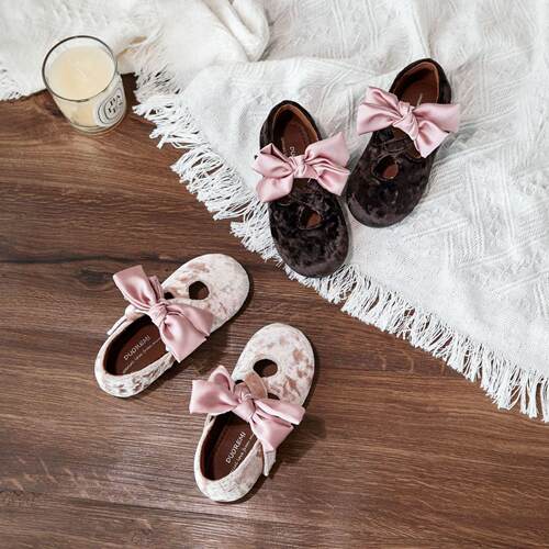 韩版女童交叉蝴蝶结金丝绒公主鞋