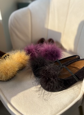 韩版童鞋2026女童春秋新款仙女大毛球公主皮鞋儿童金丝绒新年单鞋