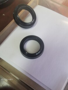 鼎力升降平台升降机转向油缸油封