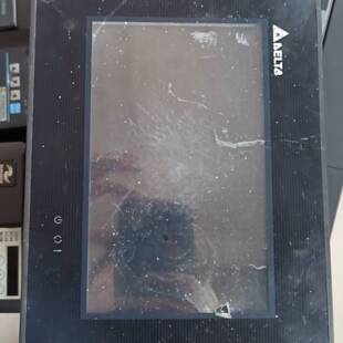 可维修台达触摸屏一台,dop-b07s415,成色如图,包议价