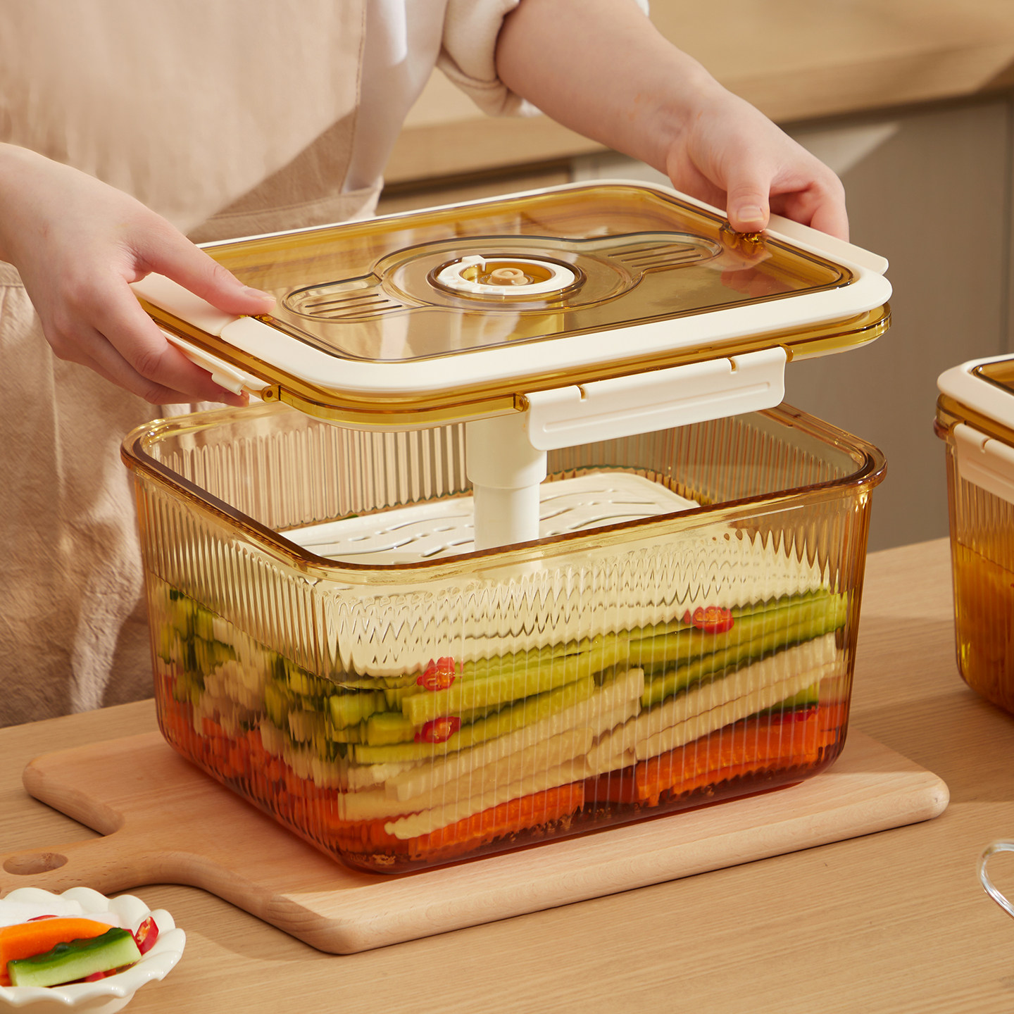 玻璃泡菜密封罐家用带盖泡菜专用盒大容量食品级密封冷藏收纳罐子