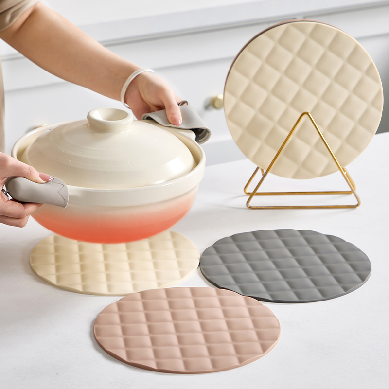 餐桌隔热垫高级感餐垫硅胶防烫