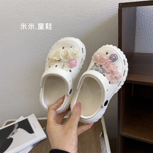 甜美花朵女童洞洞鞋轻便防滑儿童凉拖夏季2026新款女孩包头沙滩鞋
