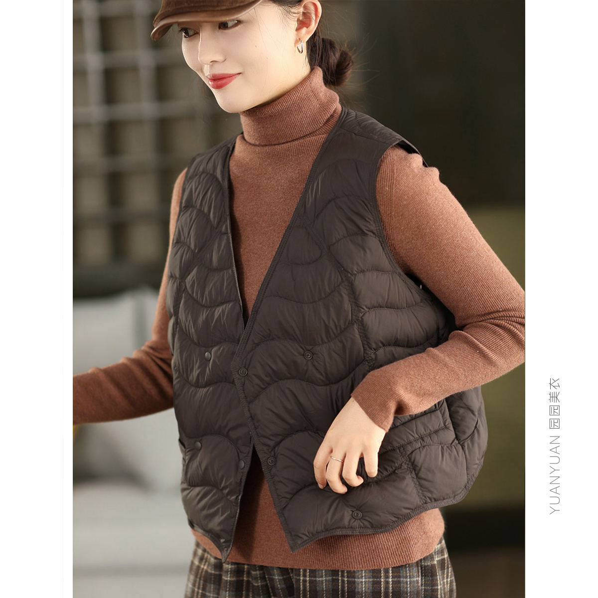 园园美衣保暖蓄热无袖V领羽绒马甲薄款内搭背心外穿羽绒服内胆