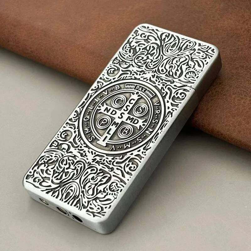 新款高档康斯坦丁唐草轻超薄浮雕充气打火机复古砂轮网红爆款男友