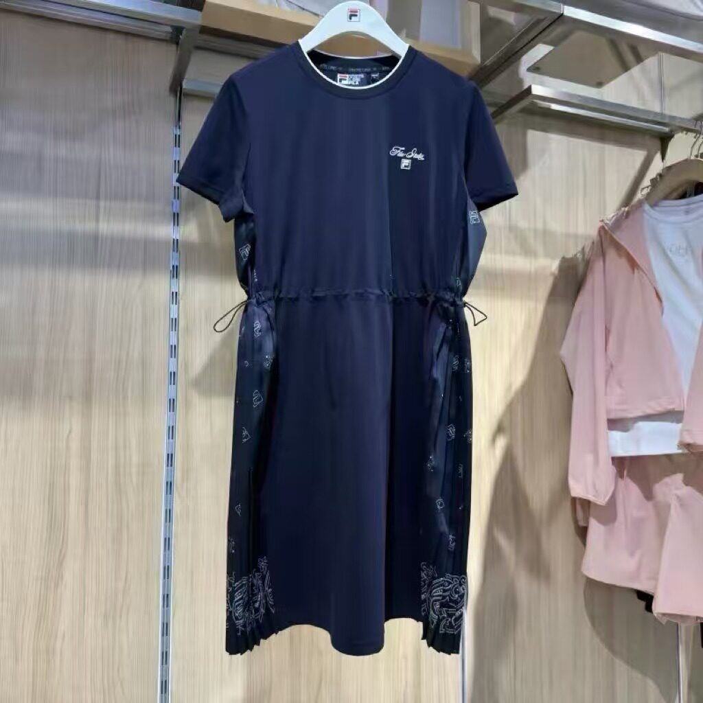 新款舒适休闲运动圆领短袖连衣裙