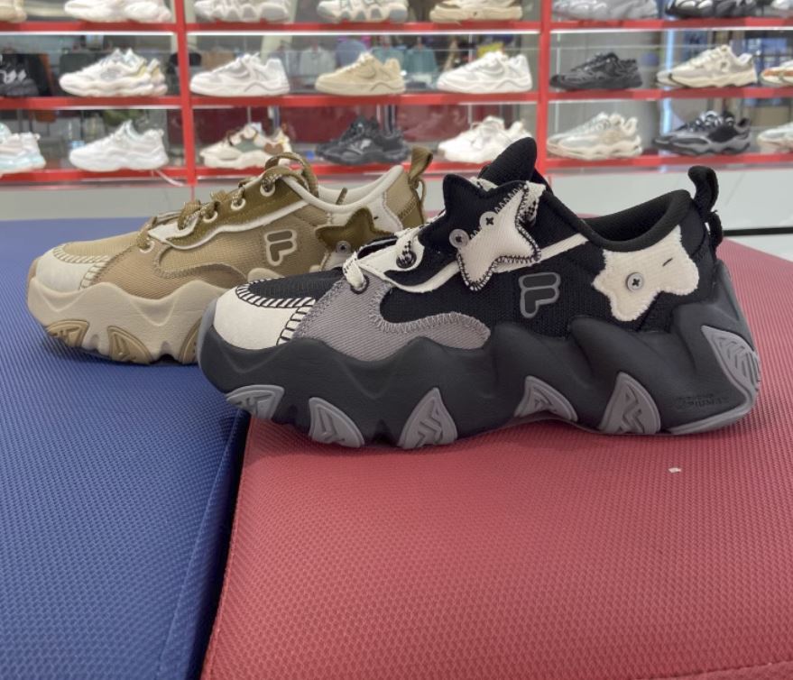 FILA/斐乐2023年新款运动跑鞋