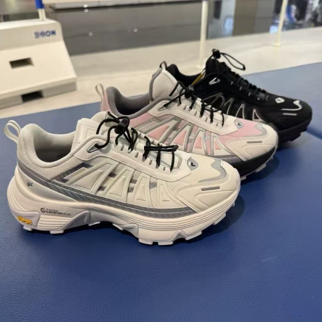 新款情侣户外机能休闲潮鞋