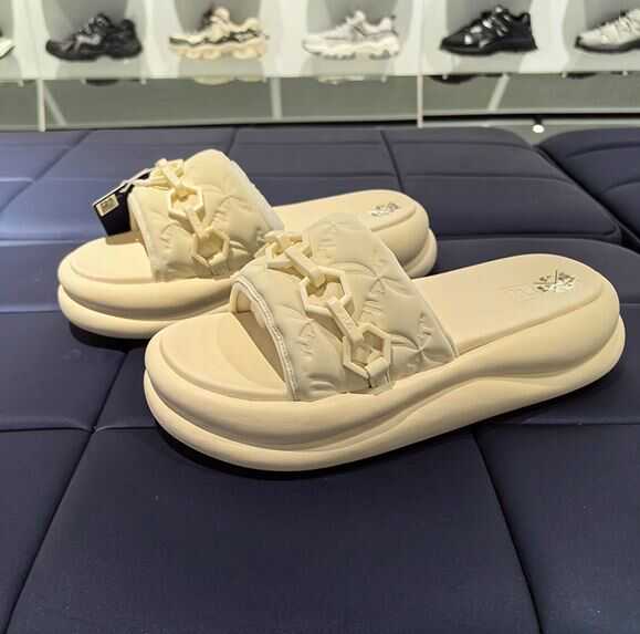 fila/斐乐2024年新款运动拖鞋