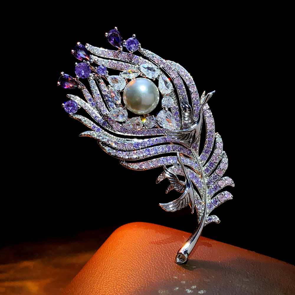 欧美跨境重工镶大克拉渐变紫仙鹤羽毛胸针轻奢时尚高档女衣帽配饰