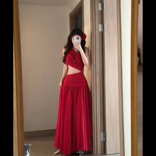 法式无袖斜肩连衣裙女夏露腰设计感海边度假风氛围感超仙长裙