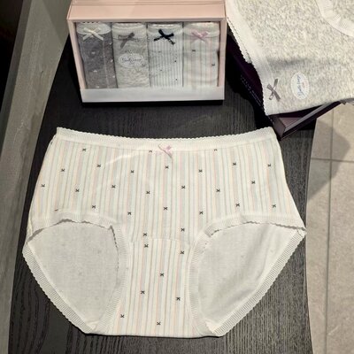 内裤Flora 女士均码韩国东大门代购  可爱图案 一组春新款