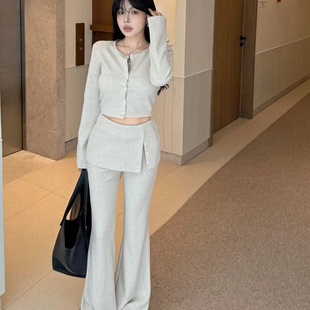 套装 羊绒加厚短上衣带屁帘微喇叭裤 女秋冬显瘦百搭两件套 时尚 韩版