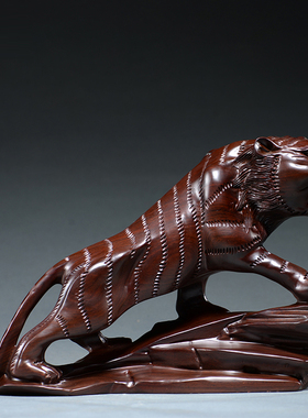 黑檀木雕上山老虎摆件实木生肖虎吉祥物家居客厅办公室装饰工艺品