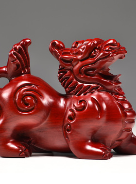 红色木质貔貅摆件木雕刻貔貅一对实木客厅玄关办公装饰开业送礼品