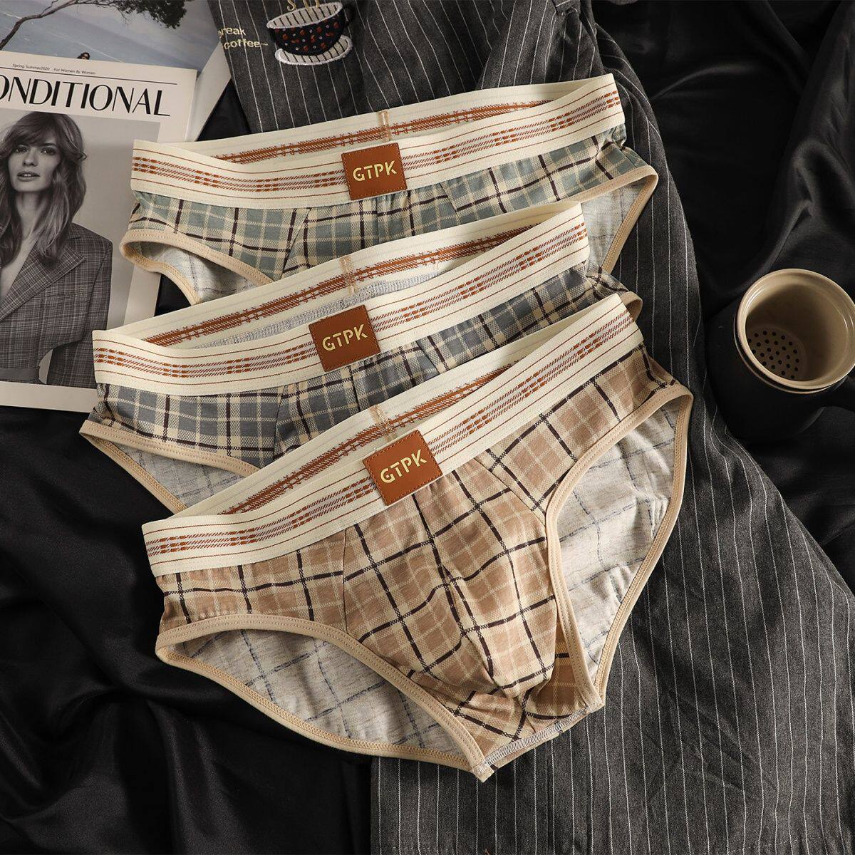 新款男士运动三角内裤格子设计棉感透气夏季薄款男士三角运动内裤