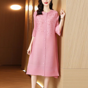 高端褶皱连衣裙2026春夏秋妈妈装大码宽松衬衫开衫钉珠弹簧外套