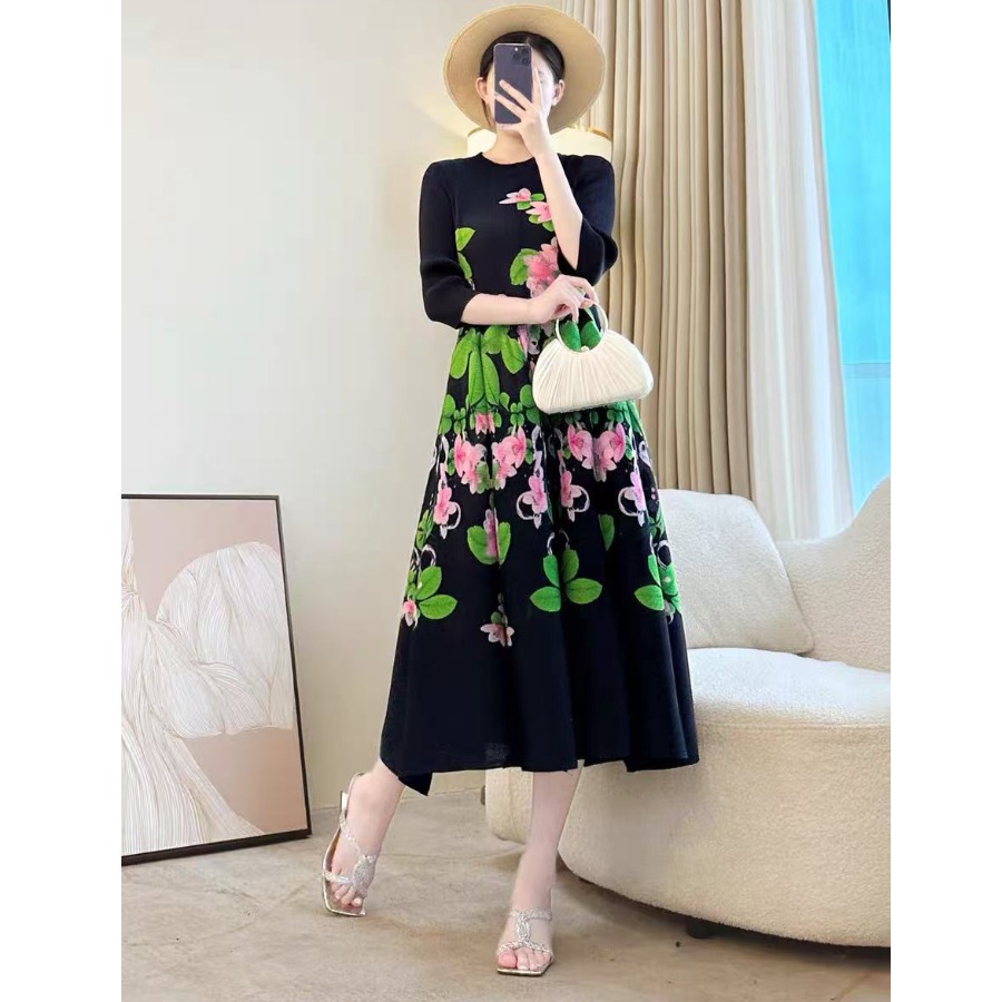 法式温柔风花朵印花三褶皱连衣裙甜美花苞裙奶油蛋糕百褶弹力裙