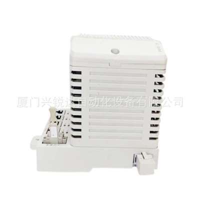 ABB  PM825\t3BSE010796R1 АС80处理器模块