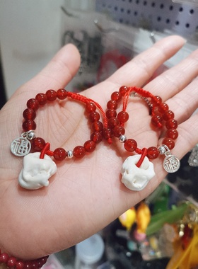 新款宝宝红玛瑙手链手工编绳新生儿猪精骨幼儿手链纯银配件防惊吓