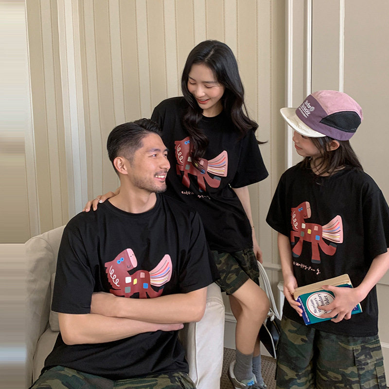 高端亲子装一家三四口夏款短袖Tt恤母子母女装过年全家福拍照上衣,童装/婴儿装/亲子装,亲子装/亲子时装,淘宝优惠券,粉丝福利购,淘宝优惠卷