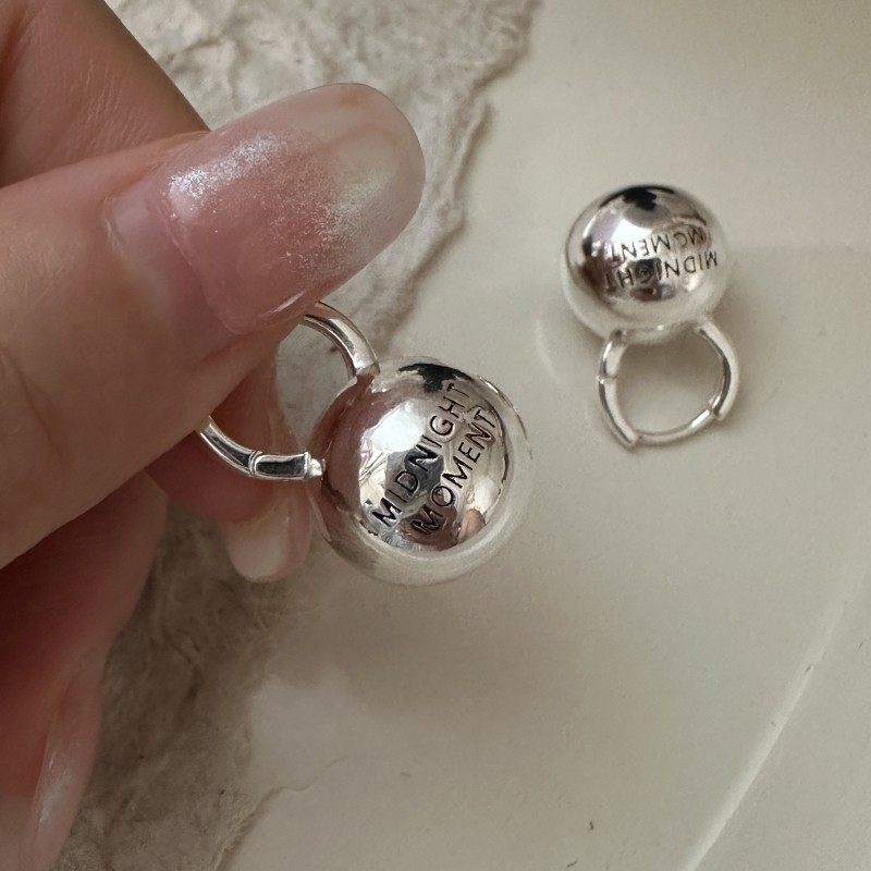 S925纯银韩版小众设计感圆球重工耳扣韩式风简约复古款字母耳环,饰品/流行首饰/时尚饰品新,银饰耳饰,淘宝优惠券,粉丝福利购,淘宝优惠卷