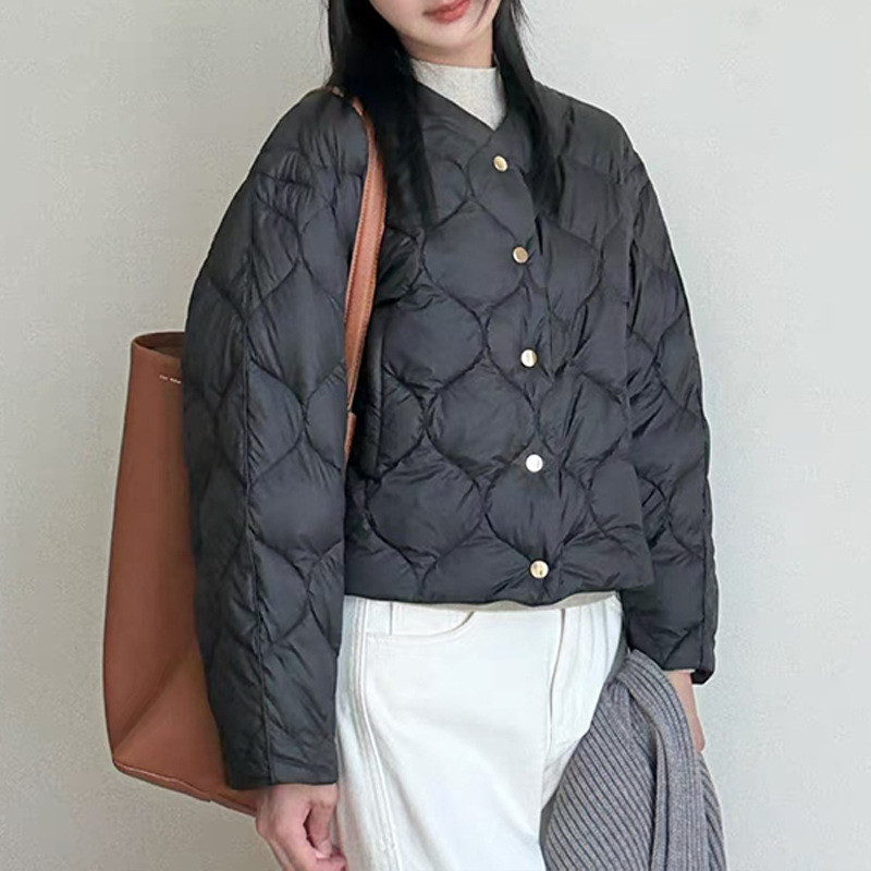 羽绒服2025女款新款冬季外套短款冬装轻薄女式高级感平湖大码