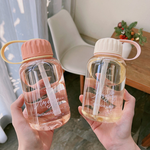 大容量水杯塑料带吸管户外水壶男女学生简约防摔夏季茶杯子太空杯