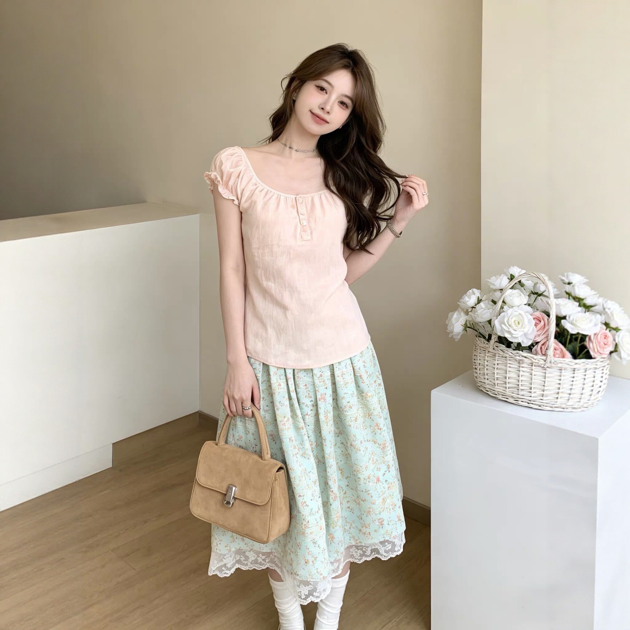 夏天绝美小套装女甜美少女方领泡泡袖T恤蕾丝碎花半身裙子两件套