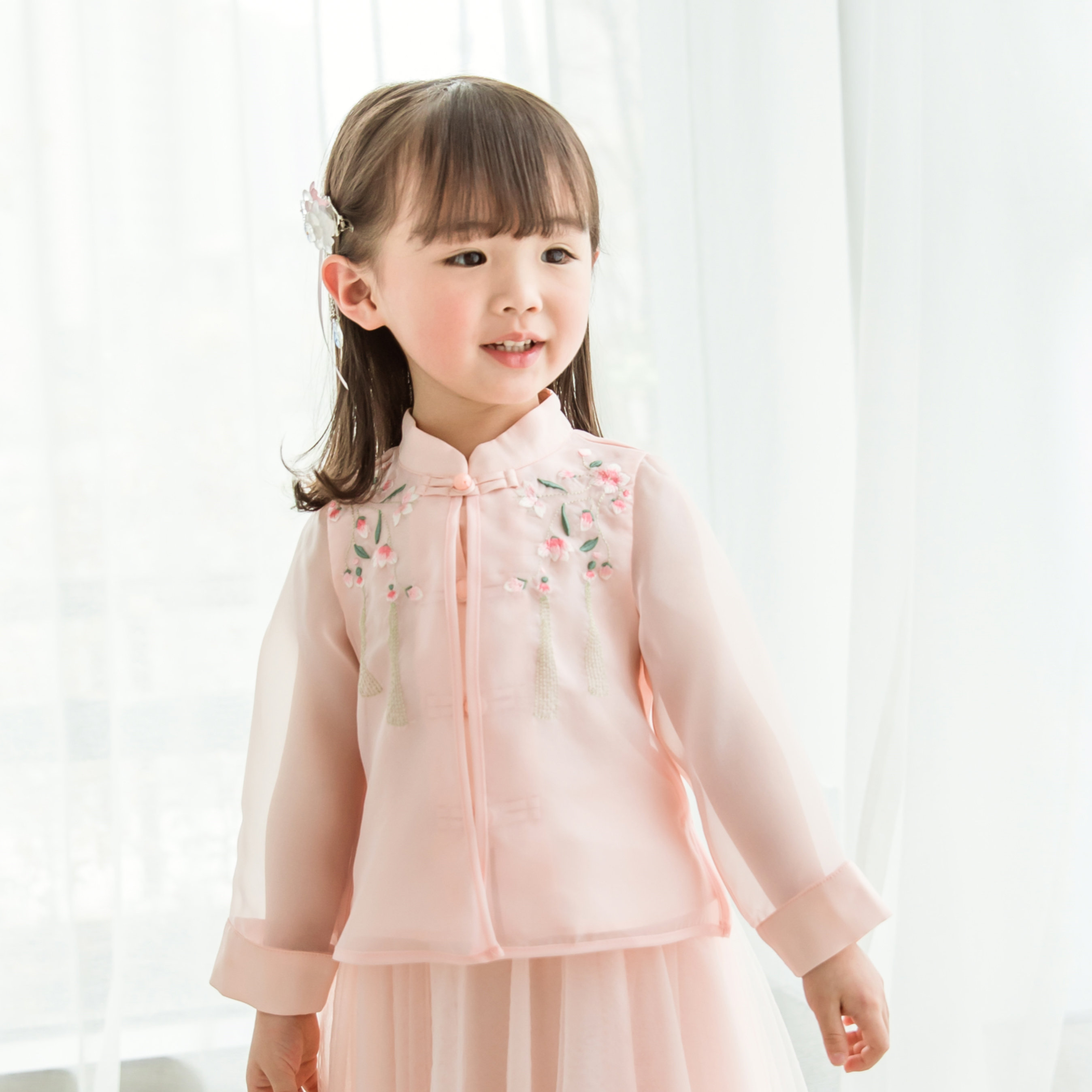 萌乎原创汉服女童2019春秋款铃兰刺绣改良汉服上衣中国风女宝童装在类目 童装/婴儿装/亲子装, 儿童旗袍/唐装/民族服装, 唐装中 - 来自Buy2taobao.com提供专业的淘宝代购服务