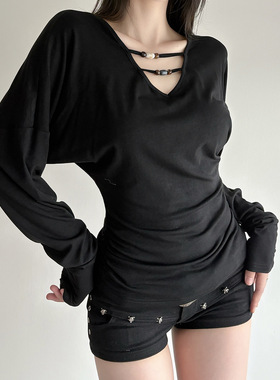 Black long-sleeve T-shirt秋季新品V领串珠收腰褶皱显瘦休闲上衣