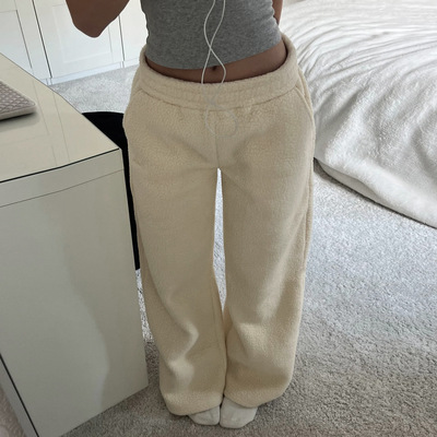 2025秋冬新品时尚保暖低腰直筒休