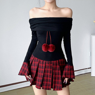 Plaid 一字肩收腰格纹连衣裙 Cinched Shoulder Dress Off