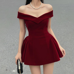 Shoulder Off Bow Cinched Dress 一字肩蝴蝶结收腰短裙 Mini Red